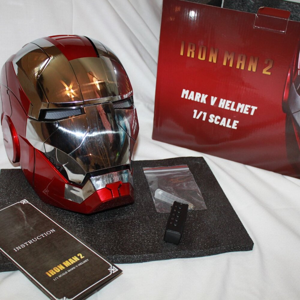 IRON MAN 2. Mark V Helmet 1/1 Scale